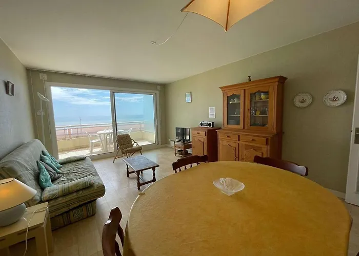 Apartamento Familial à 50m De La Avec Parking Privé, Balcon Et Lave-linge - Fr-1-224c-60